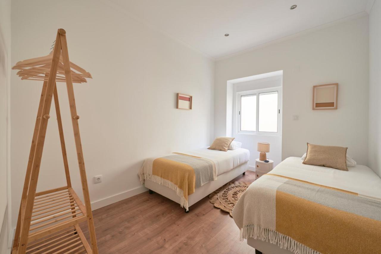 Spacious & Light-Filled 4Br Apartment By Timecoler Amadora Exterior foto